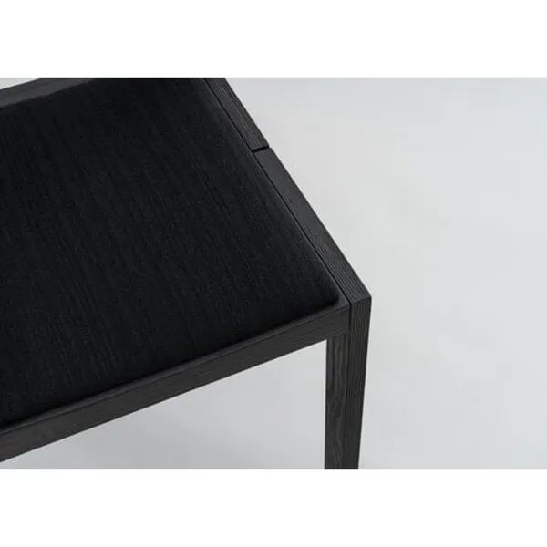 016 Maasto Spisebordsstol Polstret Sæde & Ryg Sort/Kvadrat 0194
