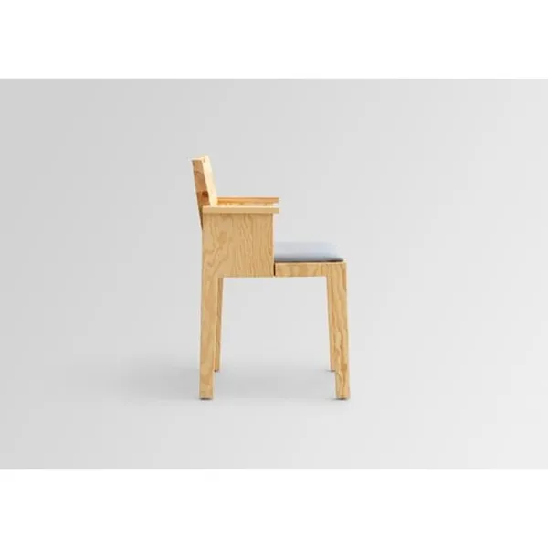 016 Maasto Dining Chair With Armrest & Upholstered Seat Natural/Square 0134