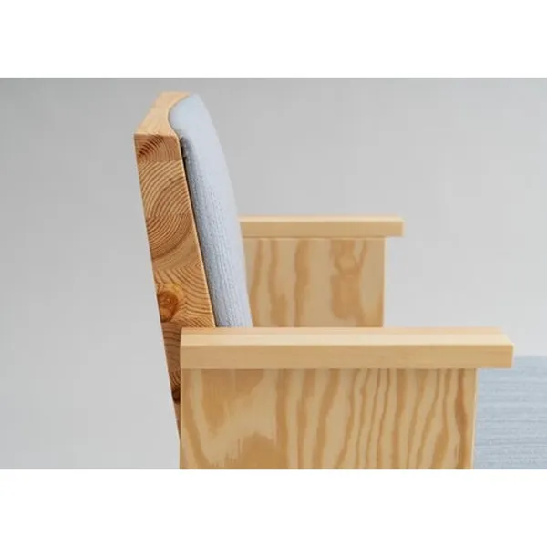 016 Maasto Dining Chair With Armrests & Upholstered Seat/Back Natural/Square 0134