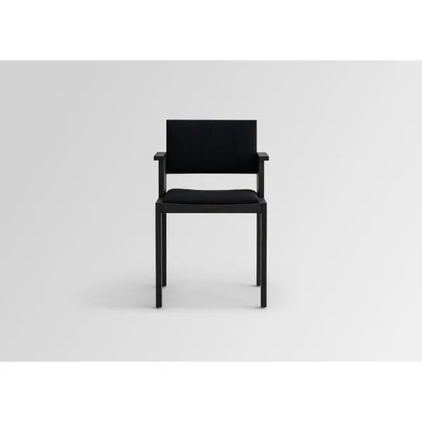 016 Maasto Dining Chair With Armrests & Upholstered Seat/Back Black/Square 0194