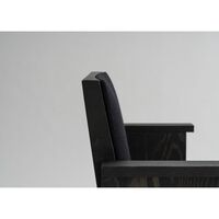 016 Maasto Dining Chair With Armrests & Upholstered Seat/Back Black/Square 0194