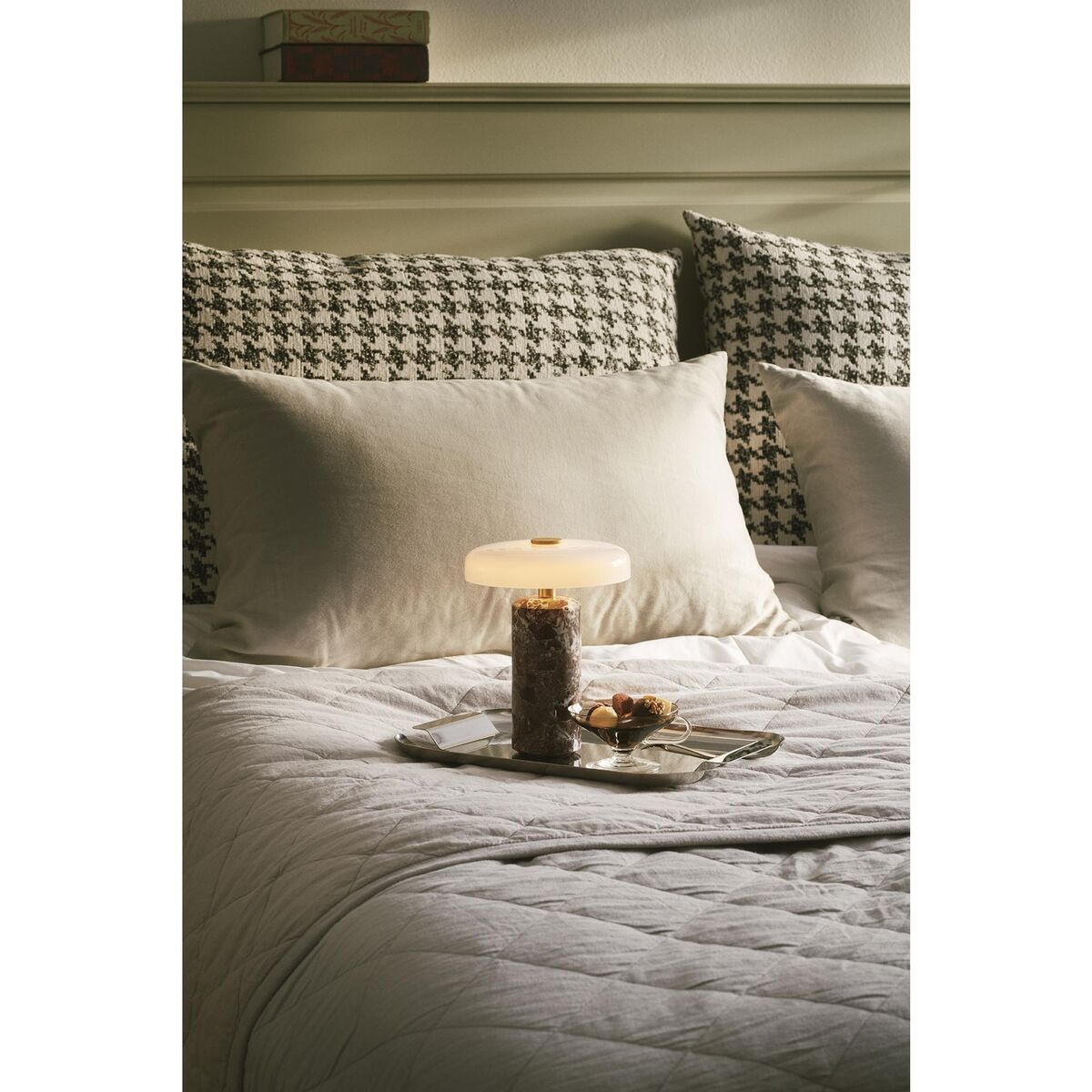 Trip Tragbare Lampe Esche Marmor/ Grau