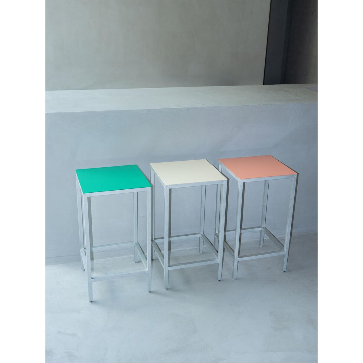 Valerie Object Alu Barhocker M Grün
