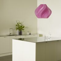 Crème Atelier Soft Serve Mega- Pendelleuchte Rosensorbet/ Messing