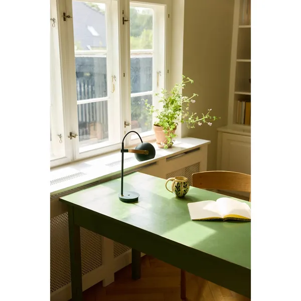 DC Portable Bordlampe Sort