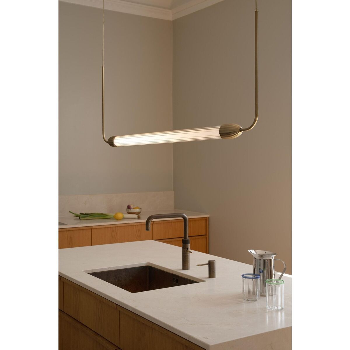 Lemon Squeeze Linear Pendant Brass