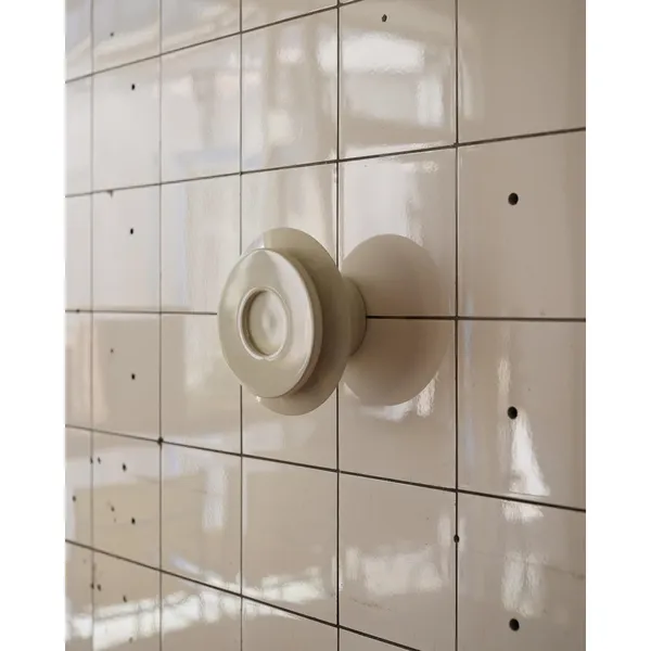 Small 18 Wall Lamp Vanilla