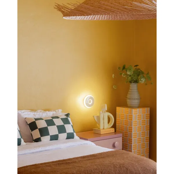 Small 18 Wall Lamp Vanilla