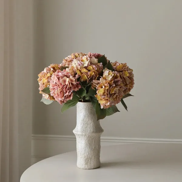Seasonal Hydrangea Buket Orange