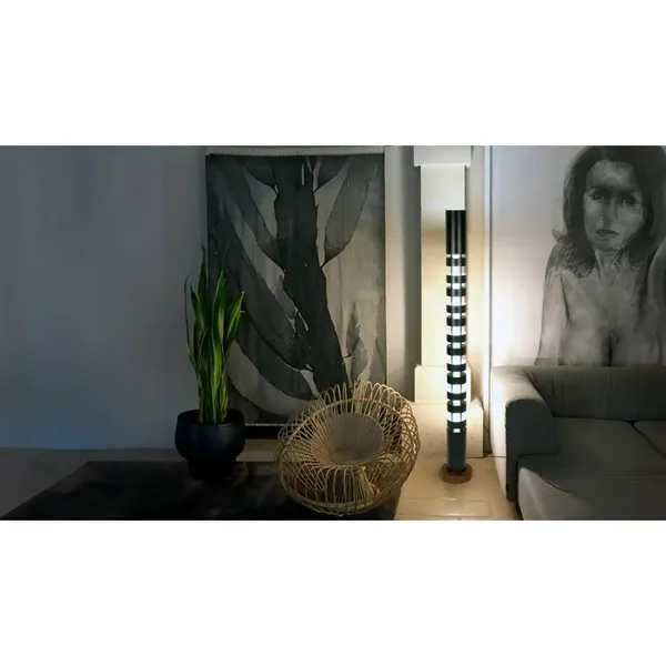 Small Totem Guvlampe Sort