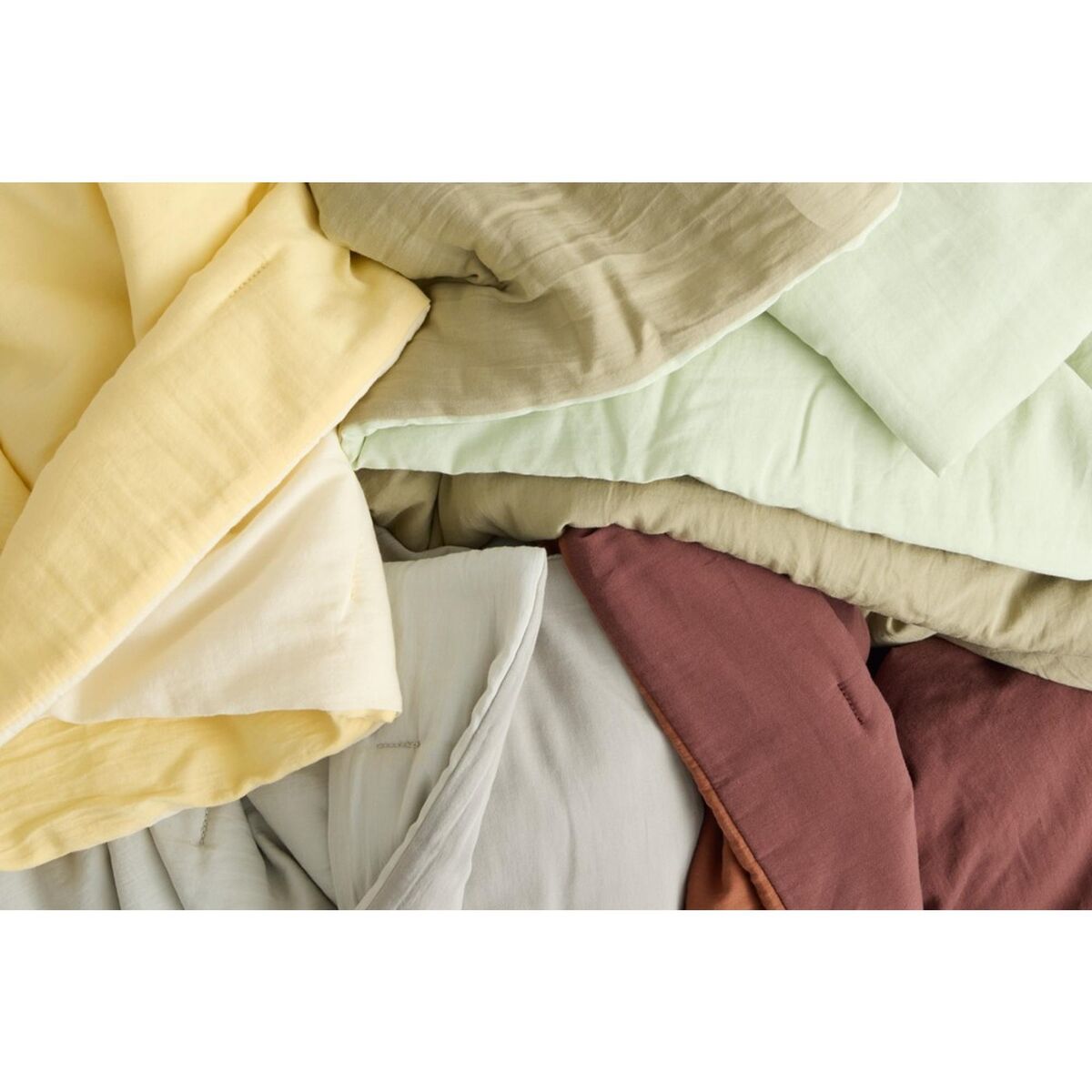 Air Quilt Carpet 140x200 Soft Grey