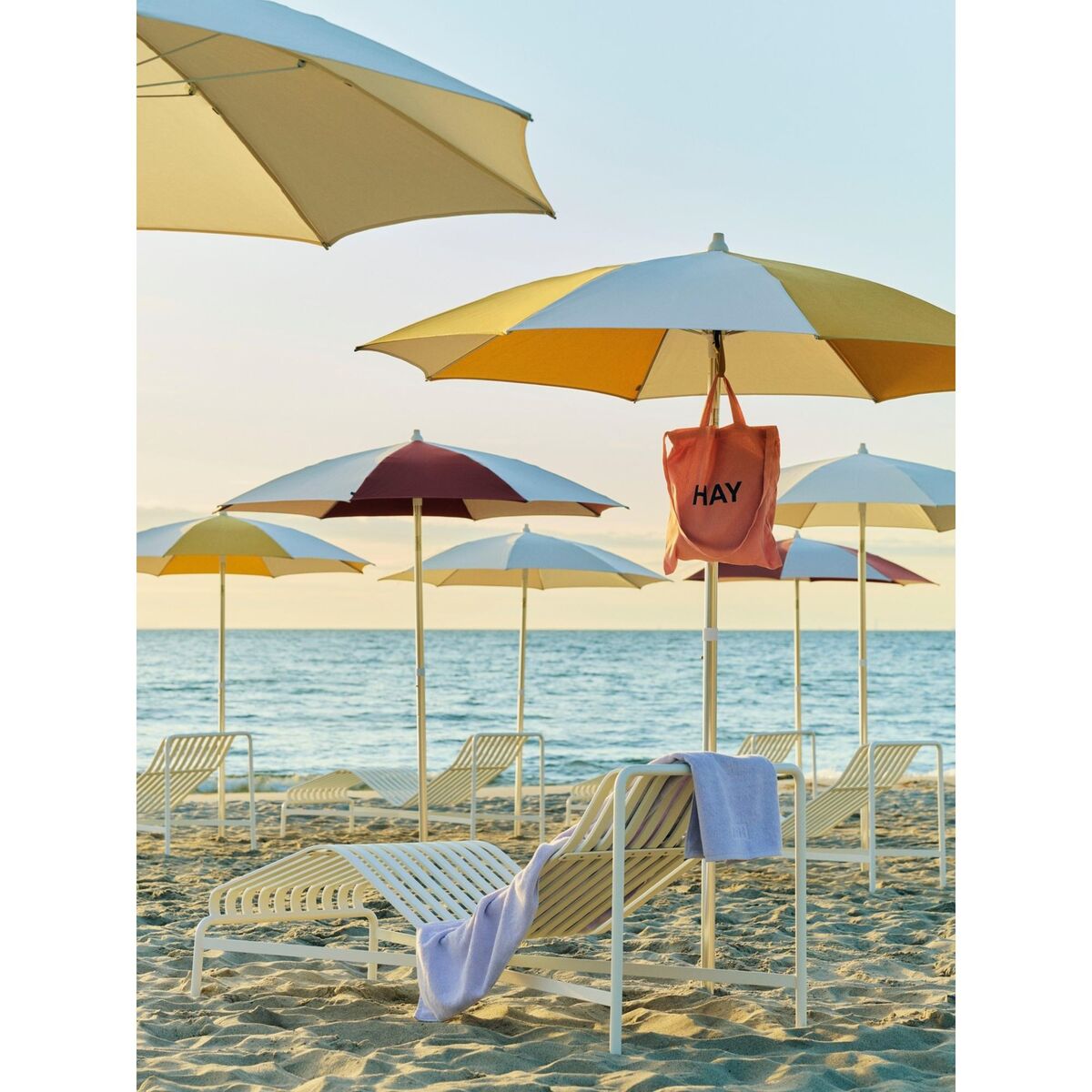 Terrazza Octagon Parasol Off-White/Burgundy