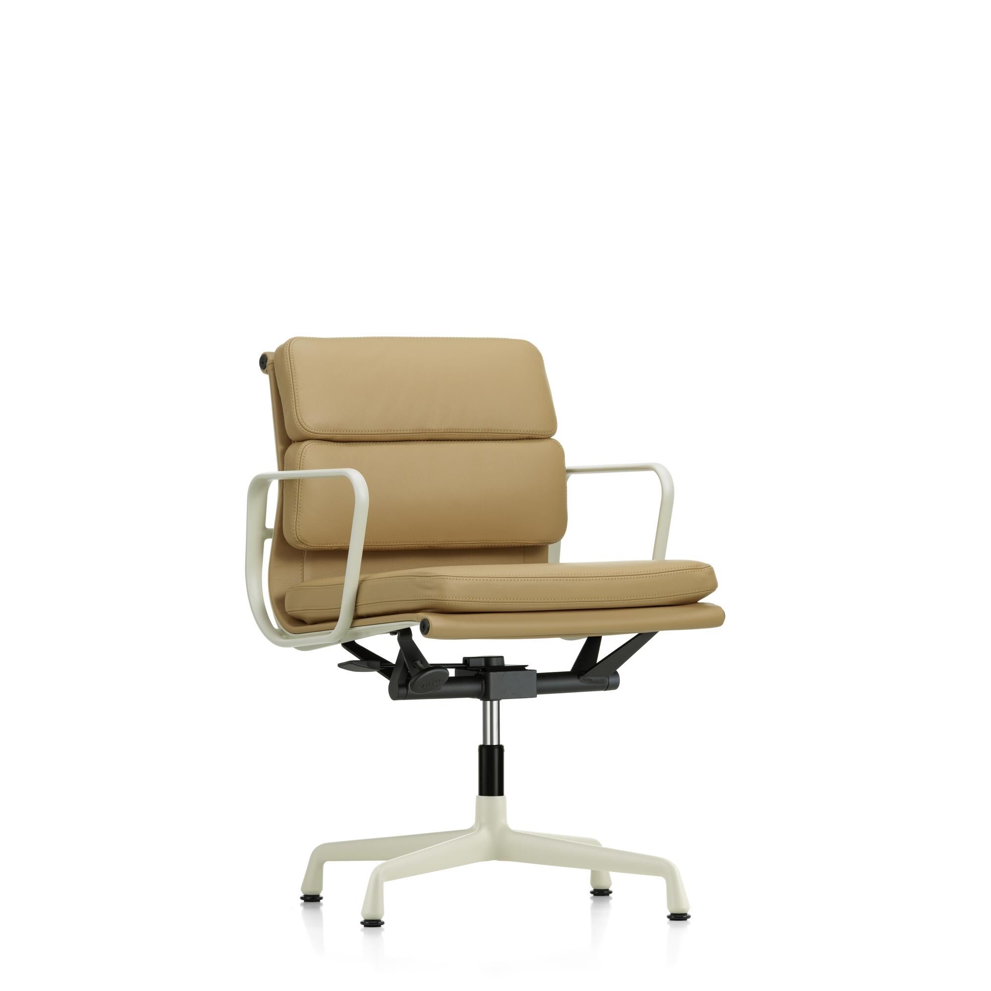 Soft Pad EA 231 Kontorstol Med Swivel, Armln & Vippe Mekanisme Chalk/Camel