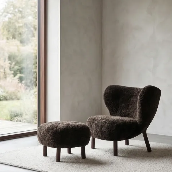 Little Petra VB1 Exclusive Armchair Sheepskin Espresso/Dark Stained Oak Incl. ATD1 Pouf