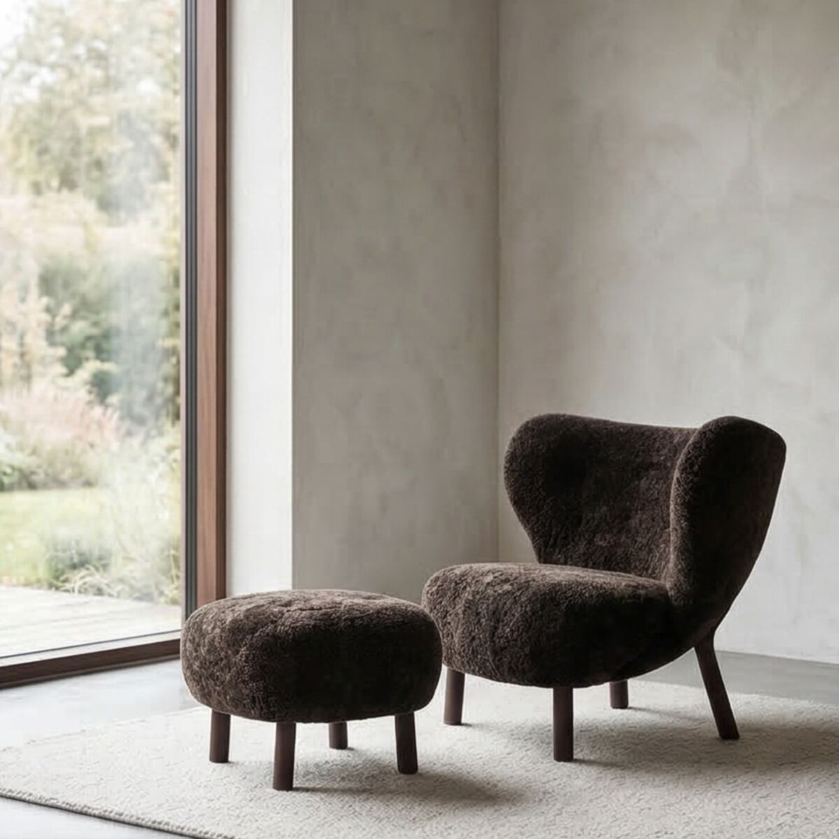 Little Petra VB1 Exclusive Armchair Sheepskin Espresso/Dark Stained Oak Incl. ATD1 Pouf
