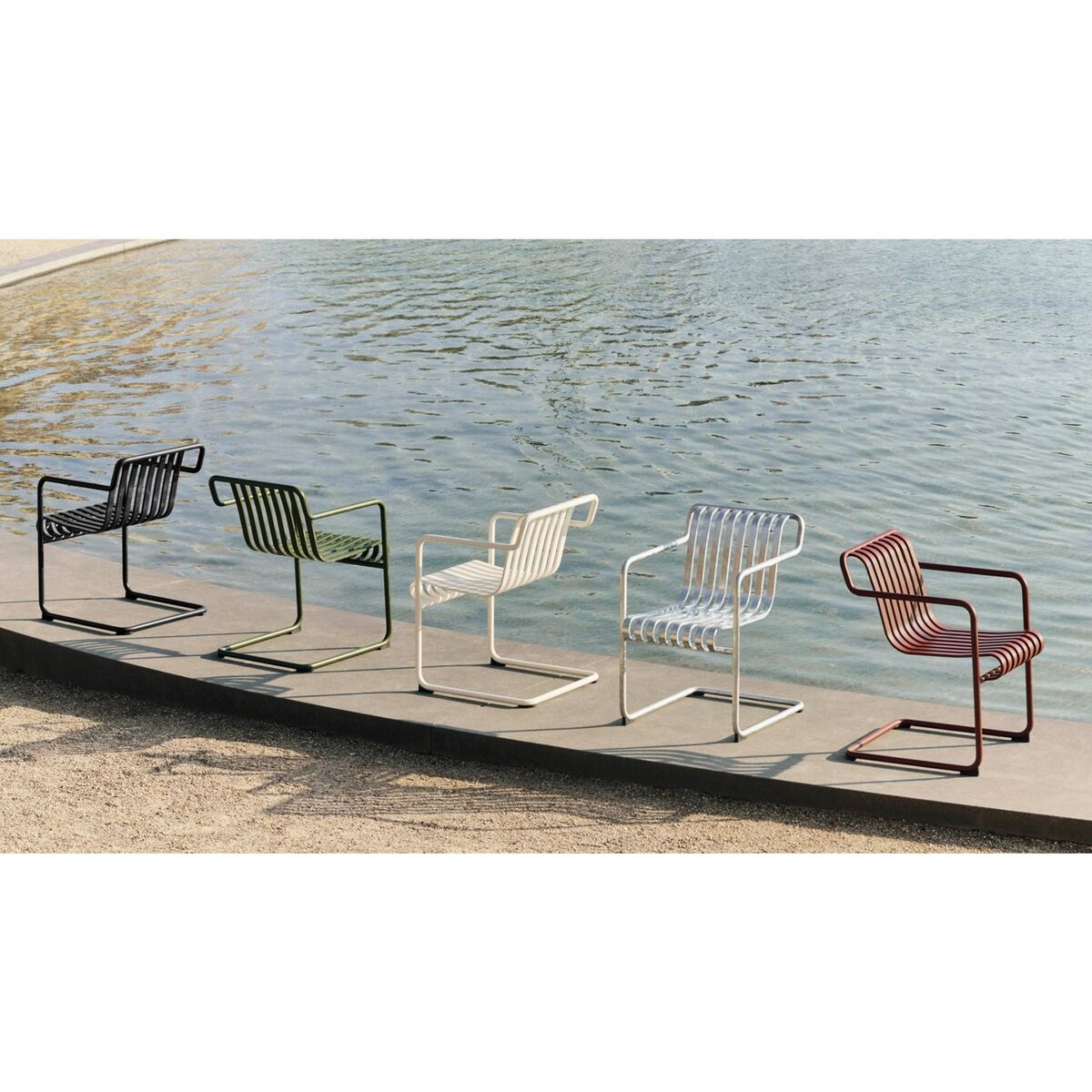Palissade Cantilever Chair With Armrests Olive
