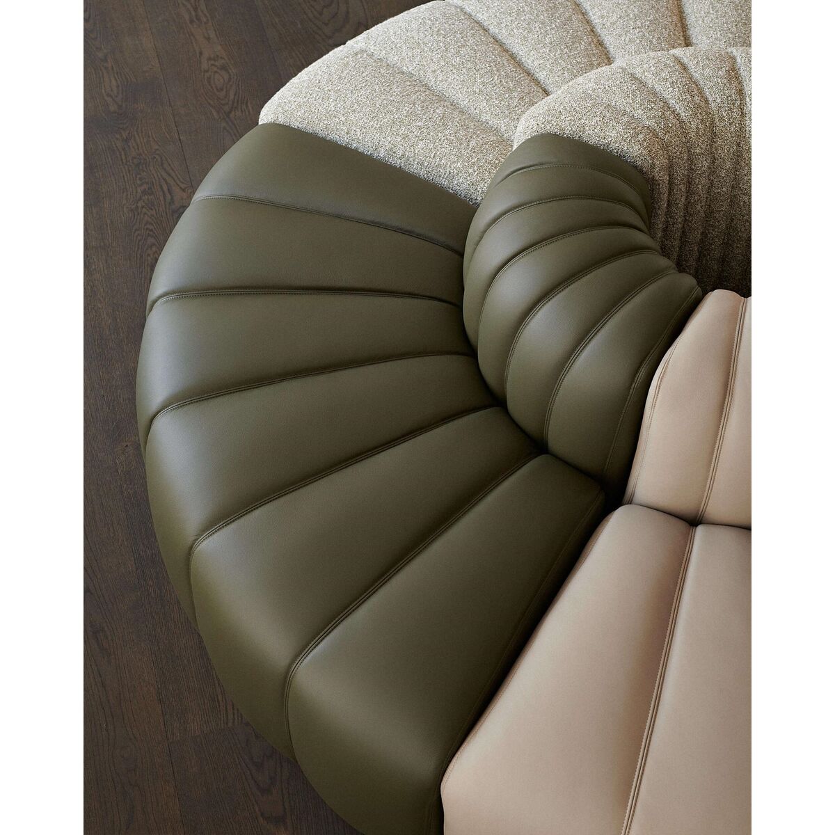 Studio Curve -sohva Barnum 24