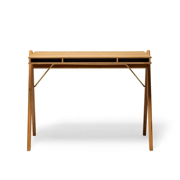 Feltskrivebord Eik