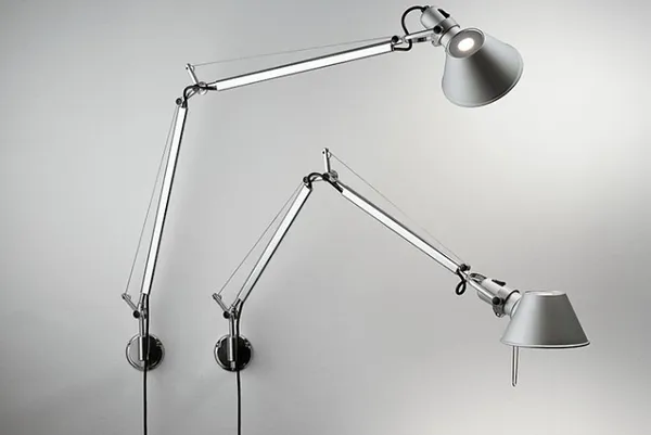 Tolomeo Vegglampe Sort