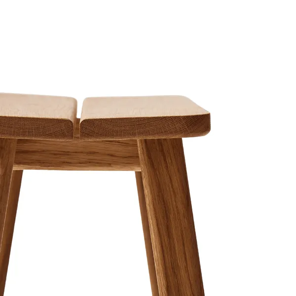 Angle Standardhocker 45 Eiche