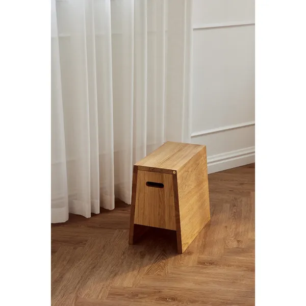Plinth Stool Oak