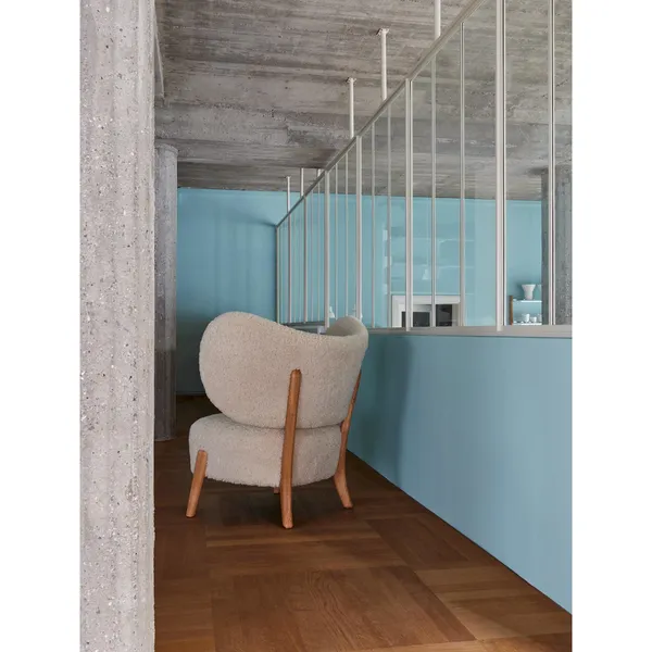 TMBO Armchair With Pouf Sheepskin Moonlight/Oak