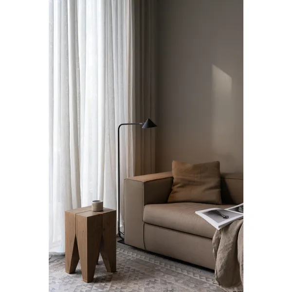 Kuro Gulvlampe Sort