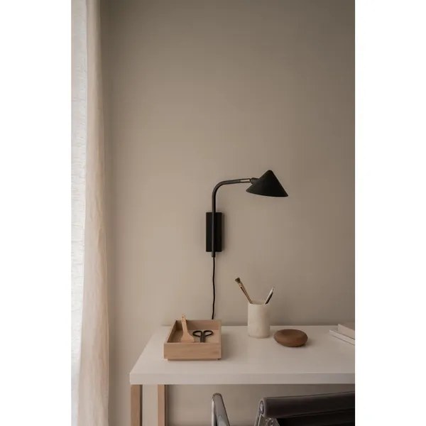 Kuro Wall Lamp Black