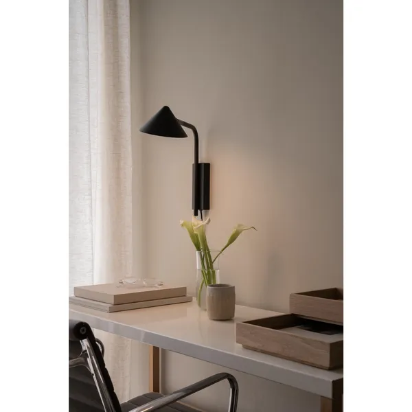 Kuro Wall Lamp Black