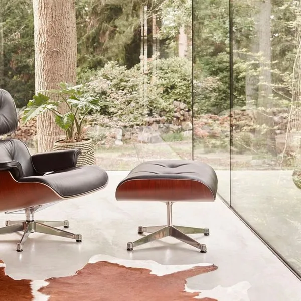 Eames Armchair With Ottoman Chestnut/01 Ivory/Pearl/Aluminium