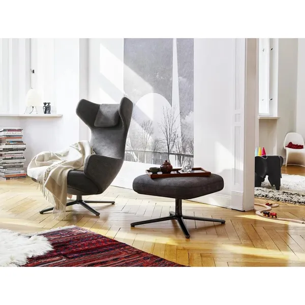 Grand Repos Armchair With Ottoman Dark Sand/ Chrome