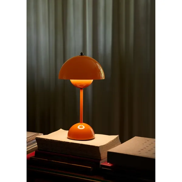 Flowerpot VP9 Transportabel Lampe Zesty Orange