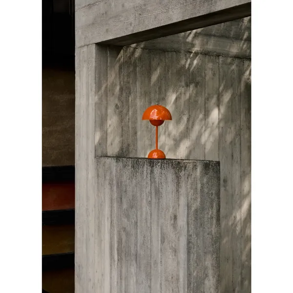 Flowerpot VP9 Transportabel Lampe Zesty Orange