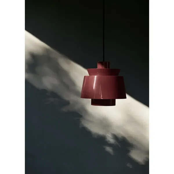 Utzon JU1 Pendant Dark Burgundy