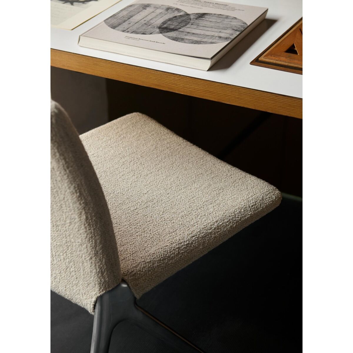 Kape IF7 Dining Chair Polished Aluminum/ Grain 61252