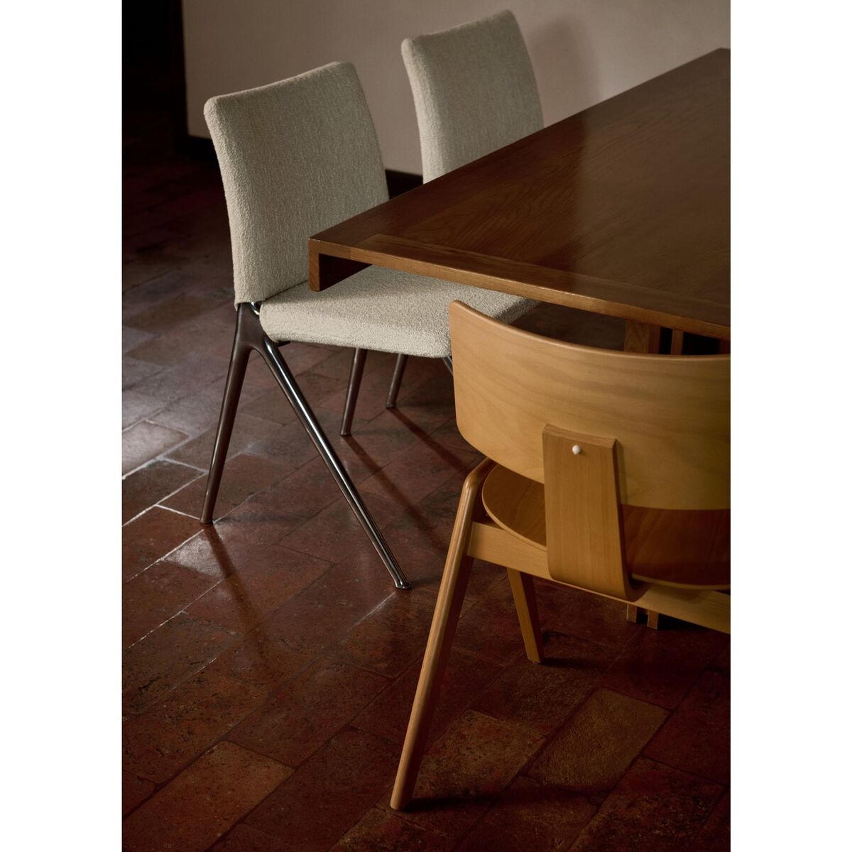 Kape IF7 Dining Chair Polished Aluminum/ Grain 61252