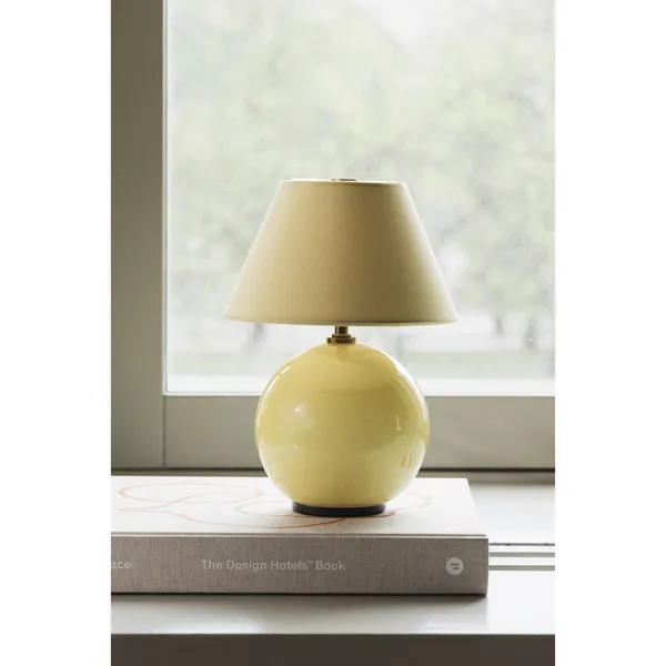 Iris 16 Verplaatsbare Lamp Botergeel