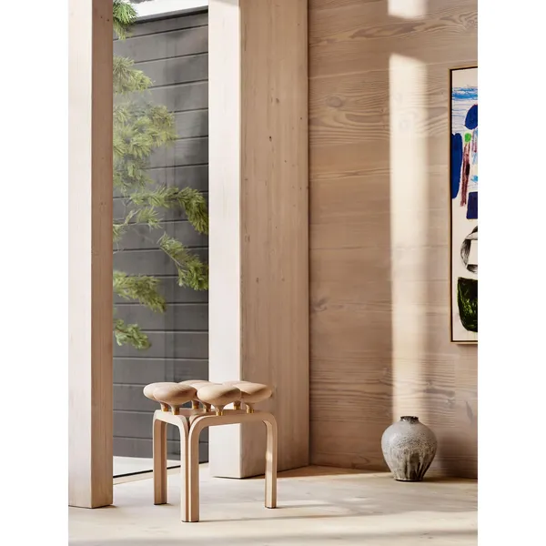 Utzon Hocker, Buche/ Messing