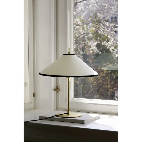 Tafta Table Lamp Black/Off-White