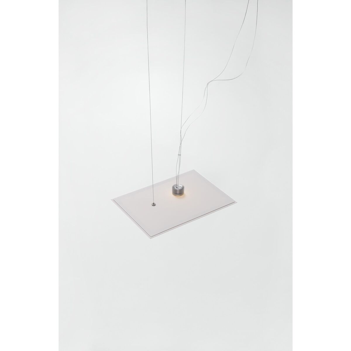 Series C Pendant Medium Aluminum/Paper