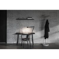 W127 Winkel Bordlampe Sort