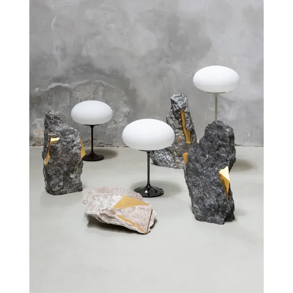 Stemlite Bordlampe H42 Sort Krom/Opal