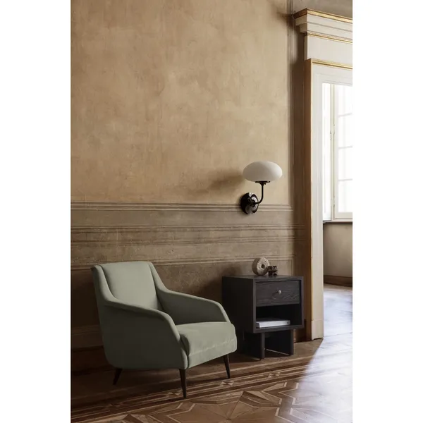 Stemlite Wall Lamp Black Chrome/Opal