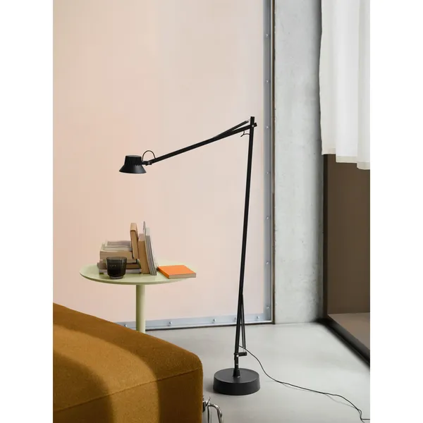 Dedicate Floor Lamp Black