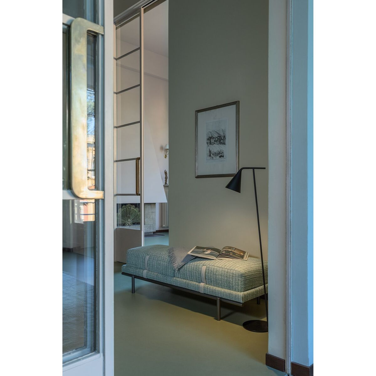 Gordon 561.61 Floor Lamp Matt Black/ Brushed Brass
