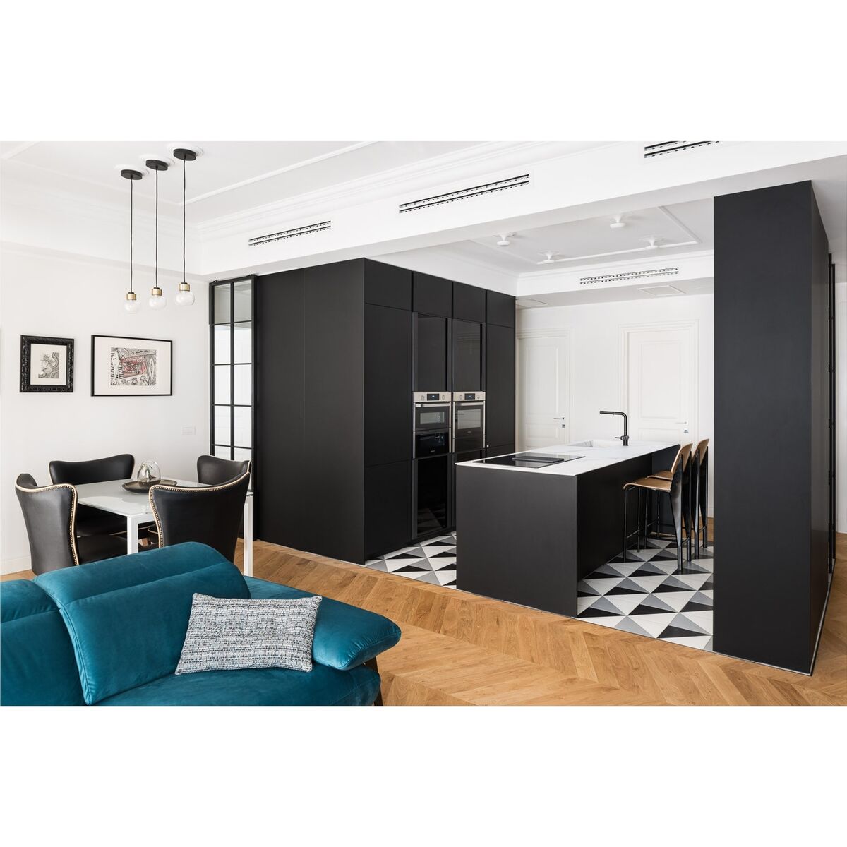 Nabila 552.21L Pendant Black/ Brushed Brass/ Clear Glass