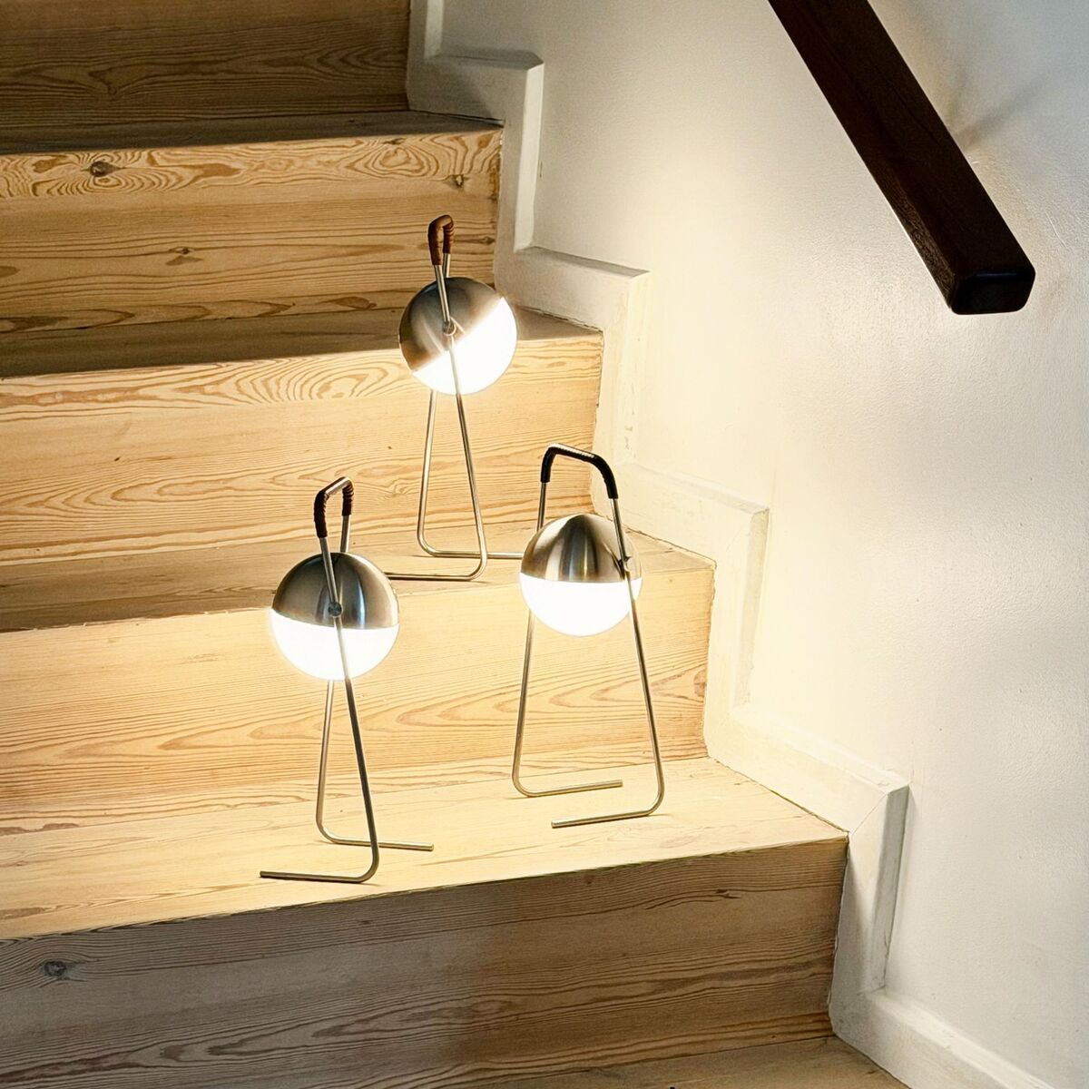 Mova Table Lamp LED Black