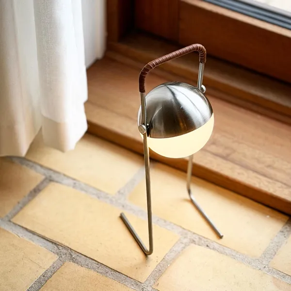 Mova Table Lamp LED Bordeaux