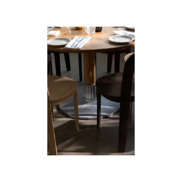 Tock Round Table Oak