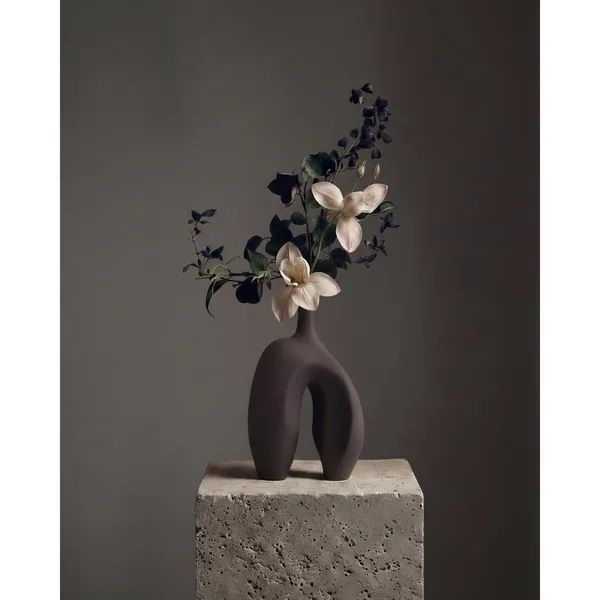 Ni Vase Medium Chocolate Brown